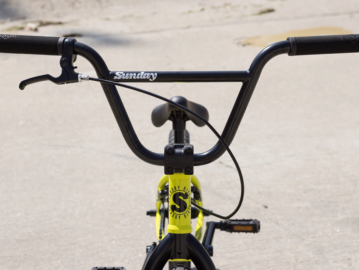 Sunday 2025 Primer 18" - Bright Yellow