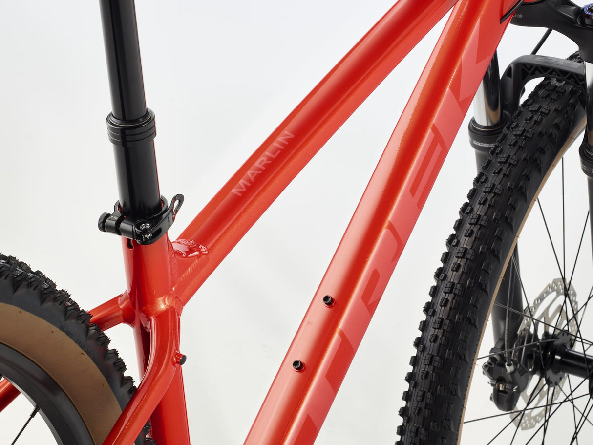Trek 2026 Marlin 6 - Lava Red - Large