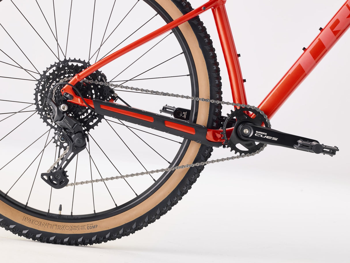 Trek 2026 Marlin 6 - Lava Red - Large