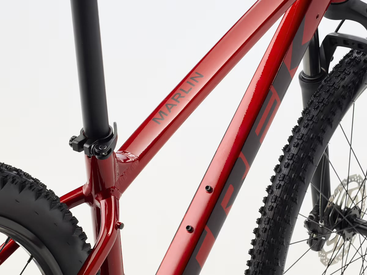 Trek 2026 Marlin 5 Gen 3 - Fury Red