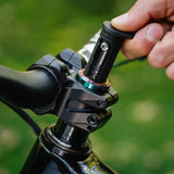 Oneup Components Edc V2 Threadless Carrier [cl:black]