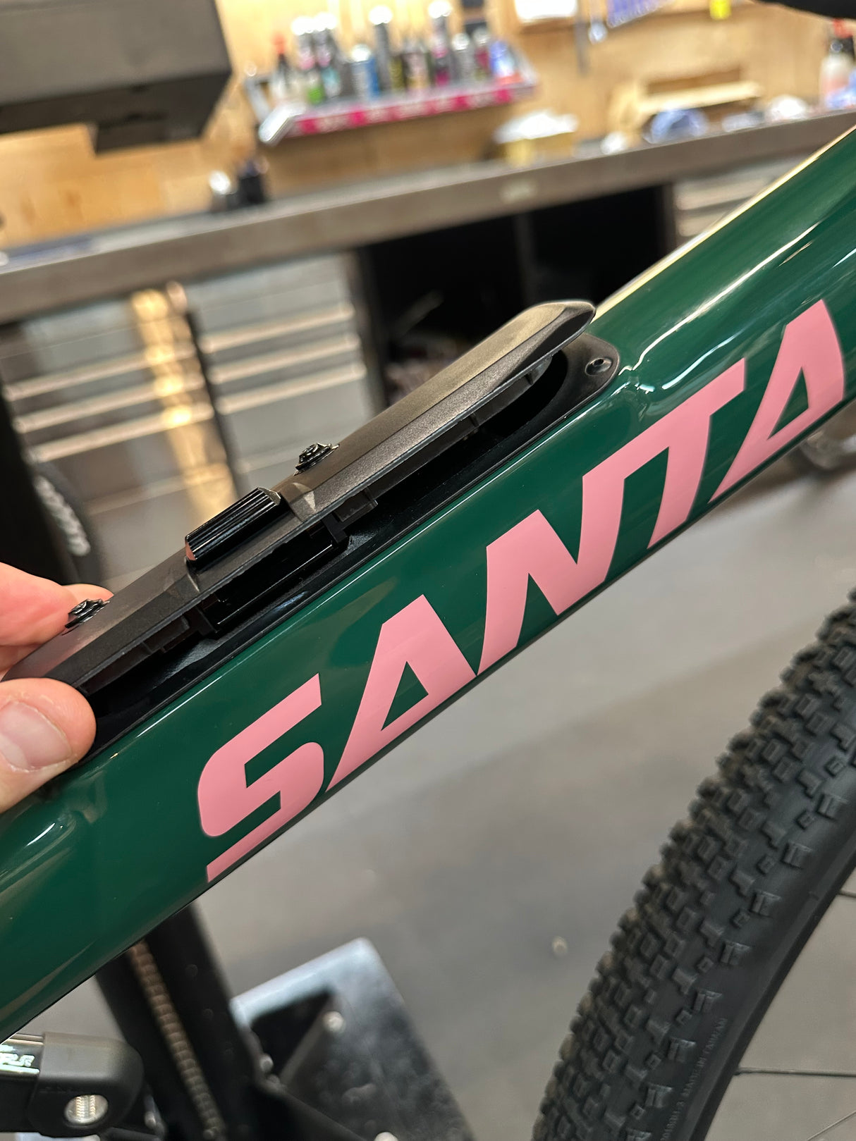 Side Quest - Pump Mount - For Santa Cruz Frame + Oneup Edc 70cc Pump