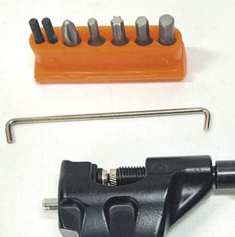 Super B Universal Chain Breaker Inc 3/4/5 Phillips And T25