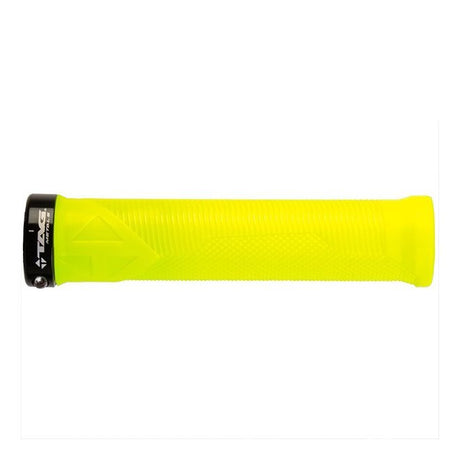 Tag Metals Section Grips [cl:yellow]