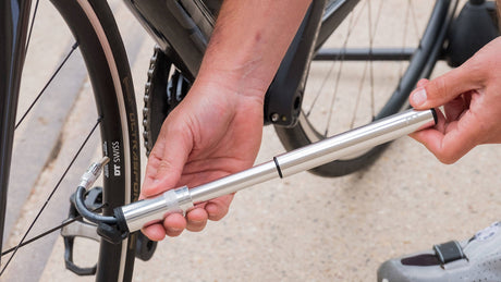 Bbb Pump - Easyroad Alloy 185mm With Extractable Hose (bmp-49) [cl:silver]