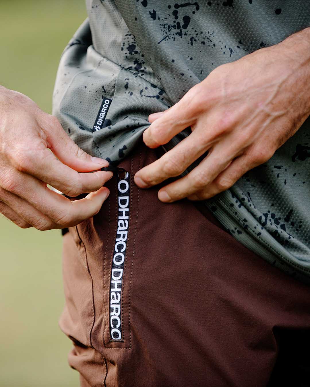Dharco Mens Gravity Pants | Loam [sz:large]