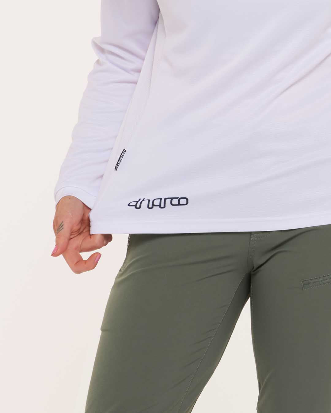 Dharco Womens Gravity Jersey | White Out [sz:large]