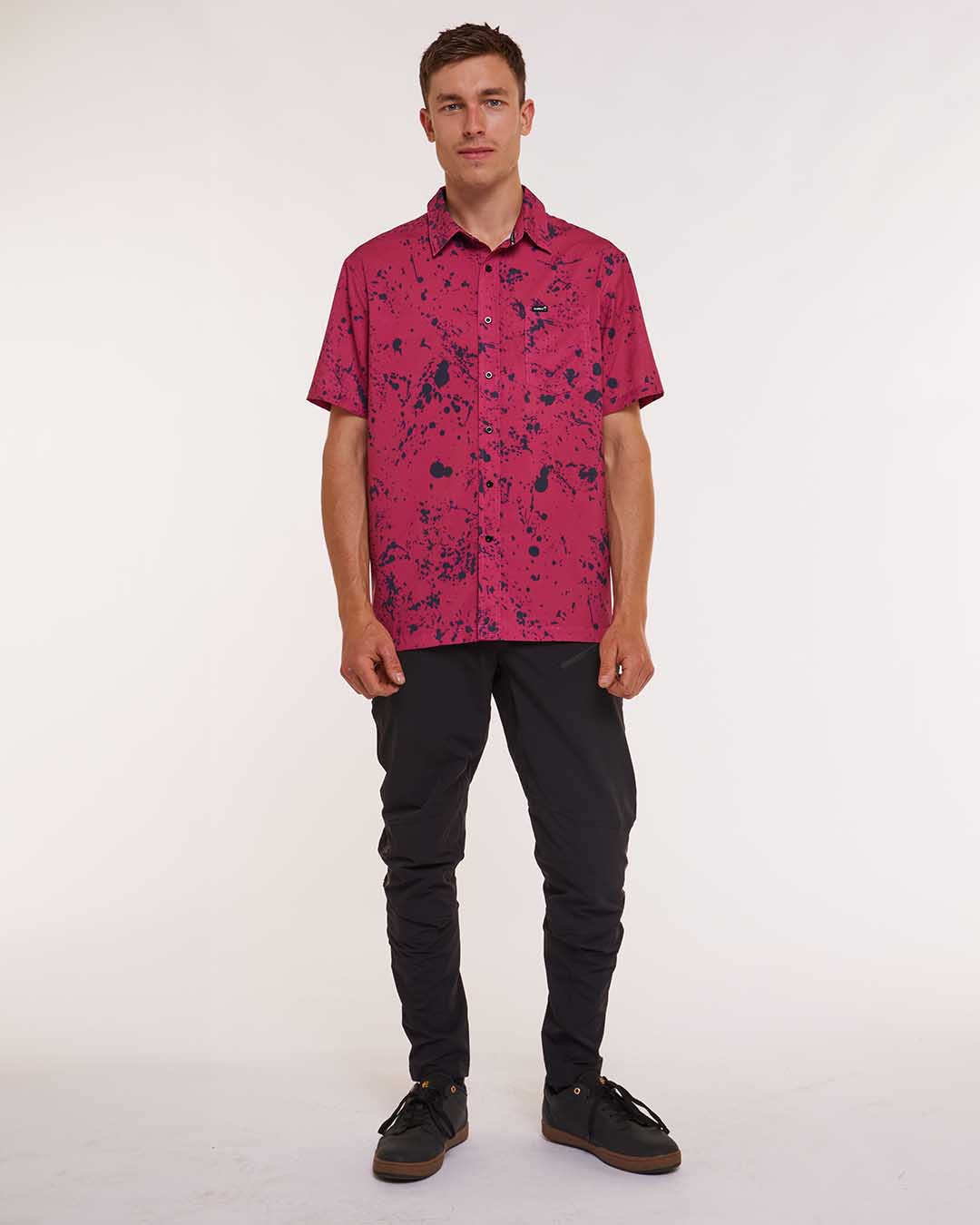Dharco Mens Tech Party Shirt | Chili Peppers [sz:large]