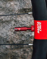 Peatys Chris King - Mk2 Tubeless Valves (pair) 60mm - Black